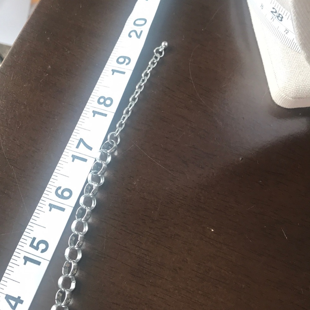 The Limited Beaded Necklace - Picture 3 of 3